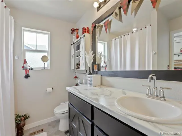 286 Cardinal Street Johnstown, CO 80534