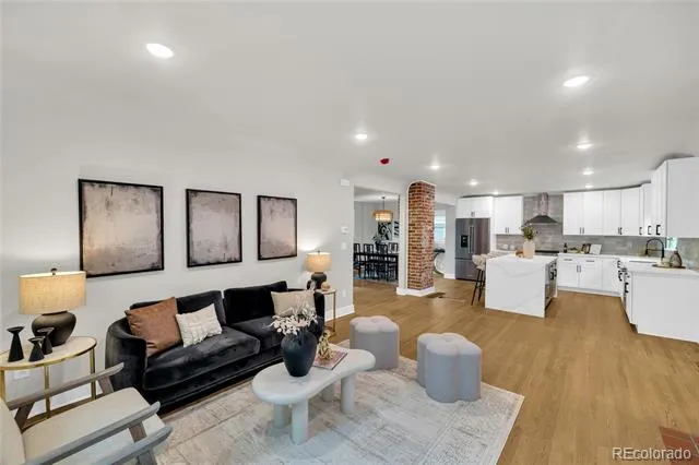 1725 Forest Street Parkway Denver, CO 80220