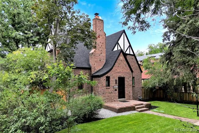 1725 Forest Street Parkway Denver, CO 80220