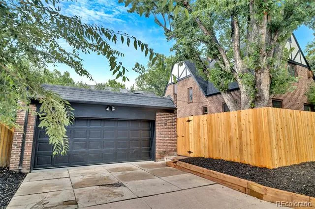 1725 Forest Street Parkway Denver, CO 80220