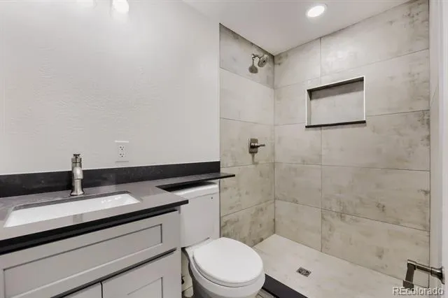 5760 W 71st Avenue Arvada, CO 80003
