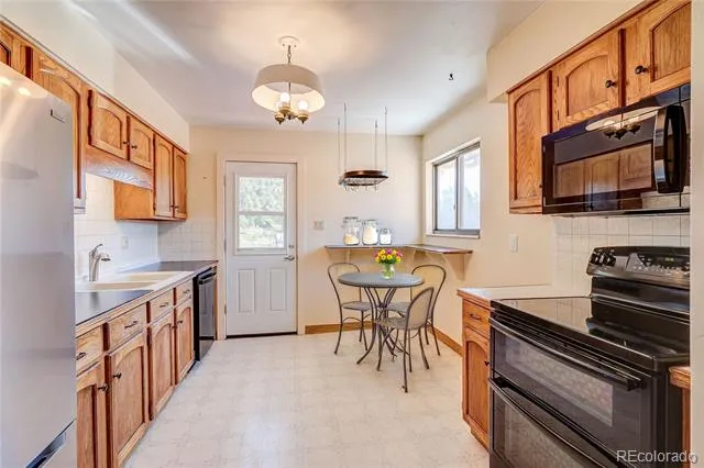 6482 S Valley Drive Morrison, CO 80465