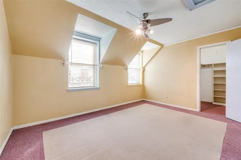 9843 Park Lane Court Dallas, TX 75220