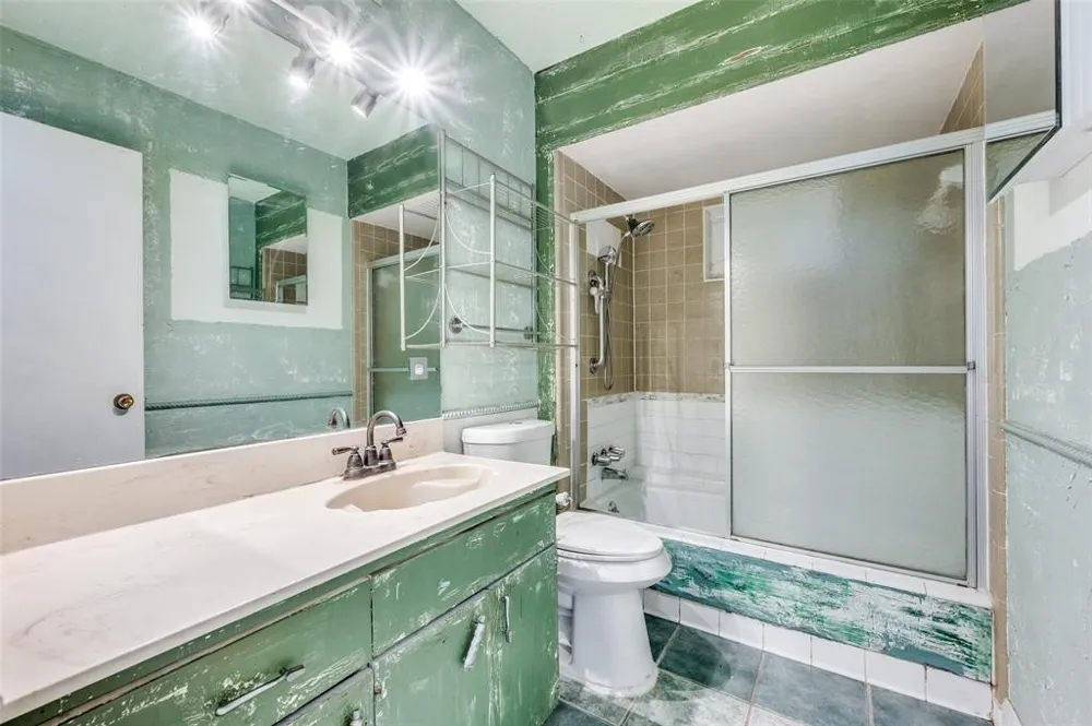 9843 Park Lane Court Dallas, TX 75220