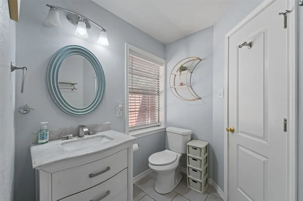 300 E Pecan Street Aubrey, TX 76227