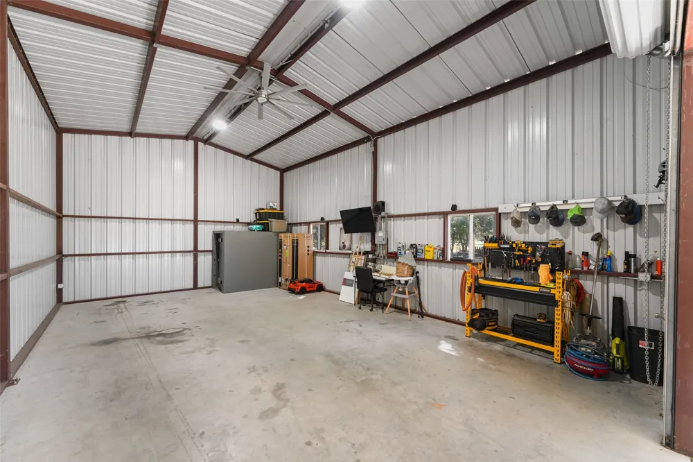 300 E Pecan Street Aubrey, TX 76227