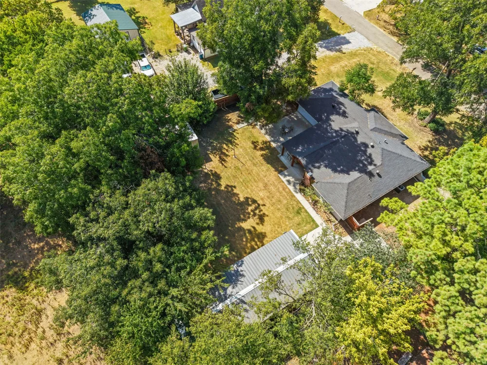 300 E Pecan Street Aubrey, TX 76227