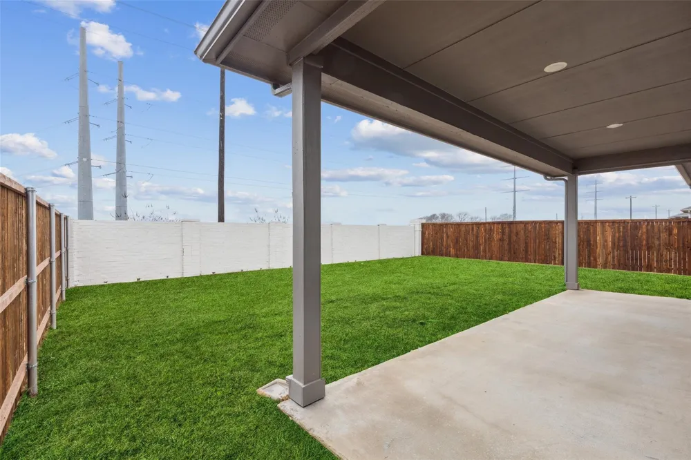 624 Rain Barrel Place Weston, TX 75009