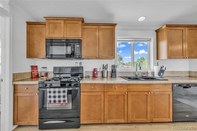 336 Lilac Circle Lochbuie, CO 80603