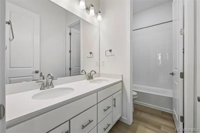 2516 Bitterroot Place Highlands Ranch, CO 80129