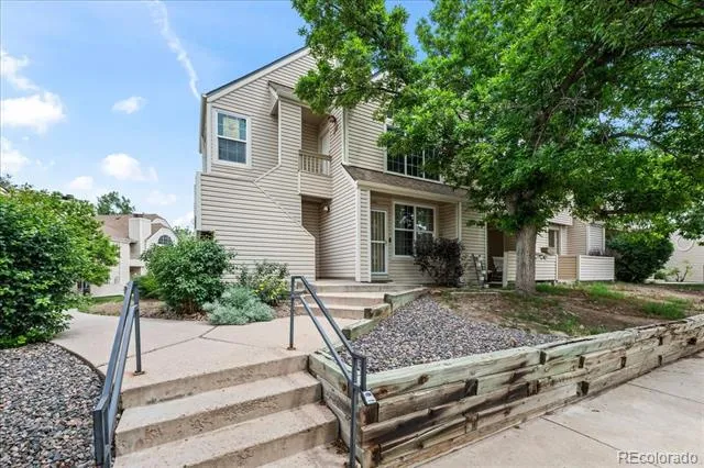 989 S Miller Street #204 Lakewood, CO 80226