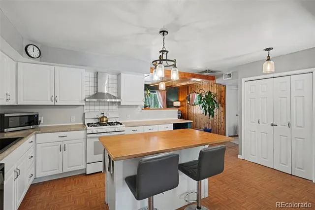 1830 S Stuart Street Denver, CO 80219