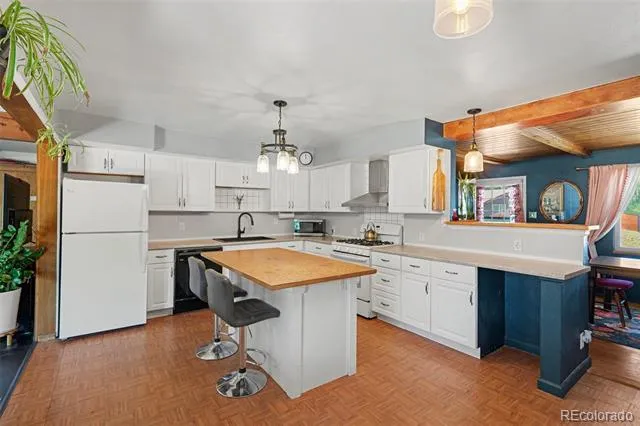 1830 S Stuart Street Denver, CO 80219