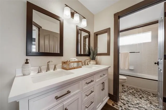 25421 E Indore Drive Aurora, CO 80016