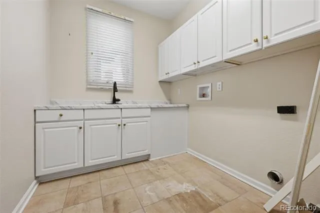 5498 S Helena Street Aurora, CO 80015