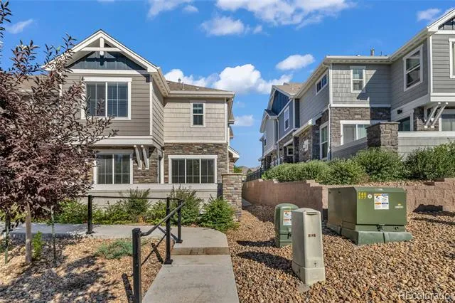 5745 S Buchanan Court #B Aurora, CO 80016