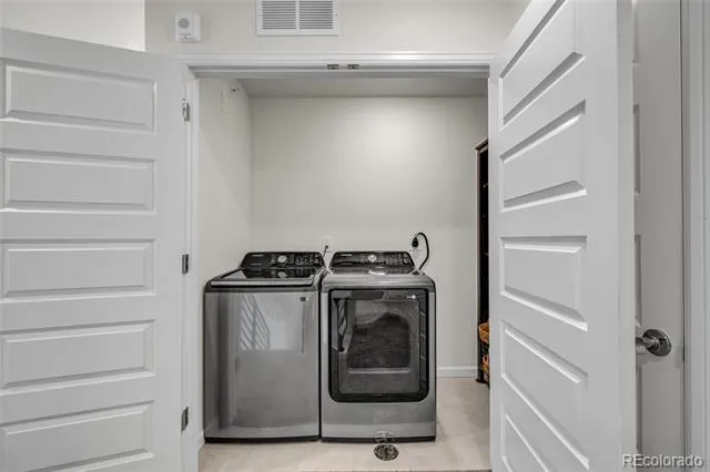 5745 S Buchanan Court #B Aurora, CO 80016