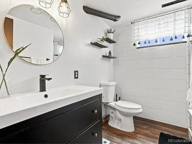 1805 Empire Avenue Loveland, CO 80538