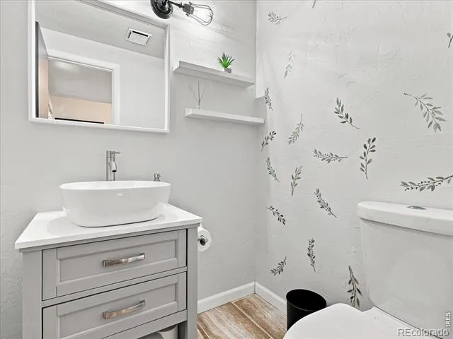 1805 Empire Avenue Loveland, CO 80538