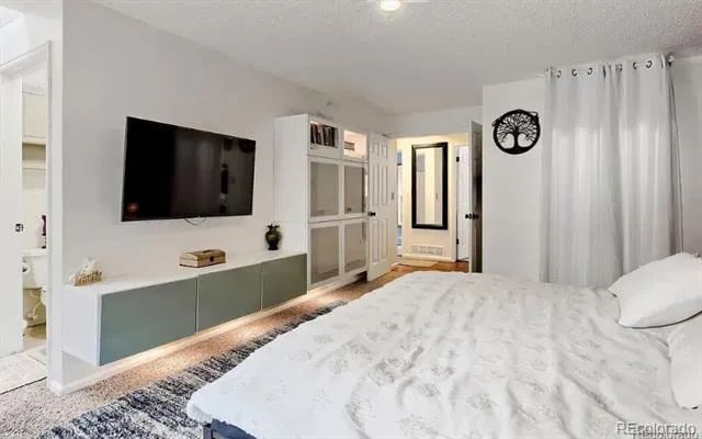 8266 S Logan Court Littleton, CO 80122
