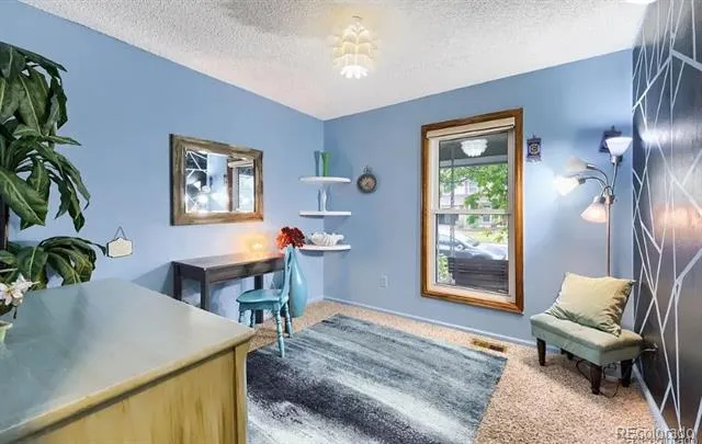 8266 S Logan Court Littleton, CO 80122