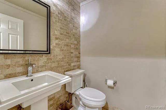 9615 Aspen Hill Circle Lone Tree, CO 80124
