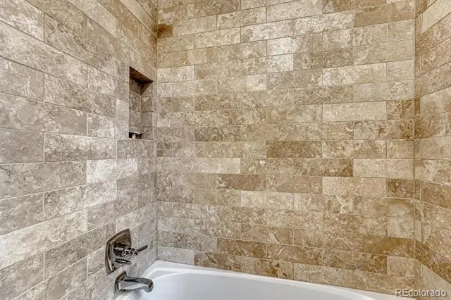 9615 Aspen Hill Circle Lone Tree, CO 80124