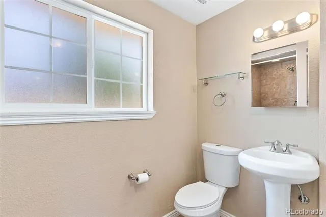 1724 Wooten Road Colorado Springs, CO 80915