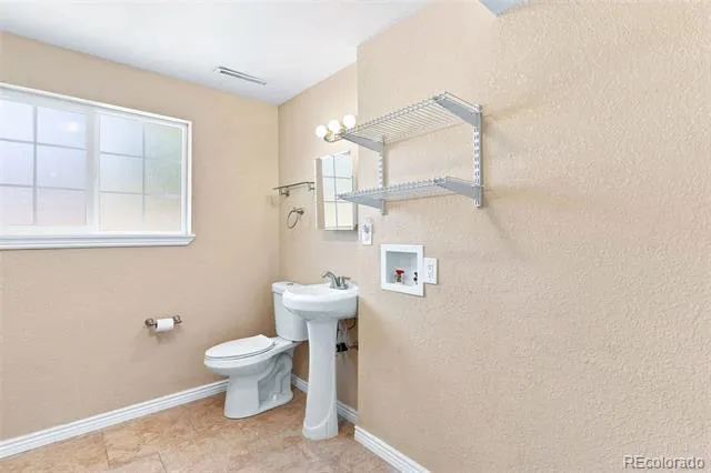 1724 Wooten Road Colorado Springs, CO 80915