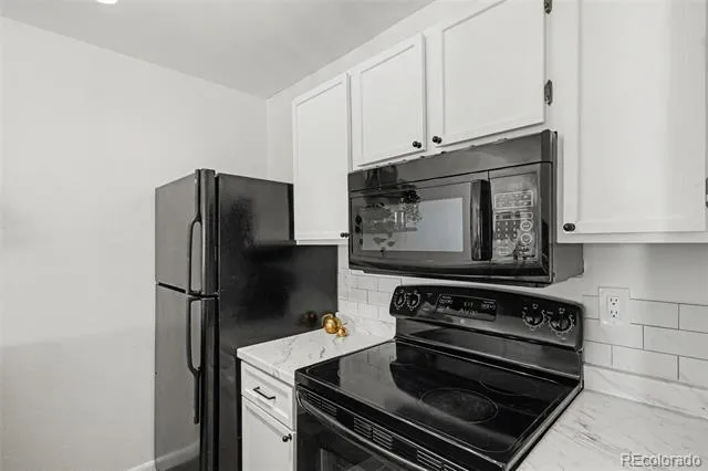 532 Oakwood Drive #D103 Castle Rock, CO 80104