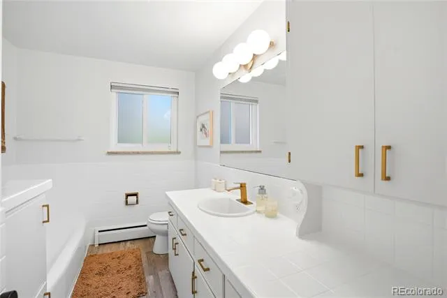 2779 S Meade Street Denver, CO 80236