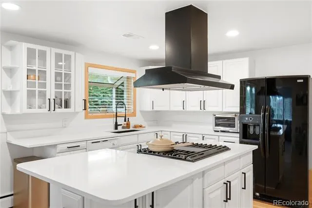 2779 S Meade Street Denver, CO 80236