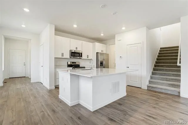 9048 Bondcliff Lane Parker, CO 80134