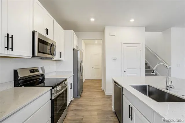 9048 Bondcliff Lane Parker, CO 80134