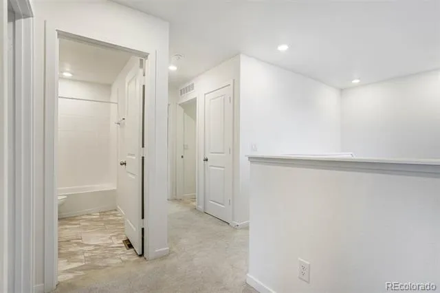 9048 Bondcliff Lane Parker, CO 80134