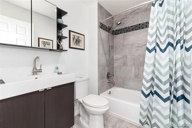 7831 S Kittredge Circle Englewood, CO 80112