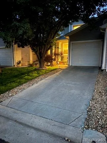 7831 S Kittredge Circle Englewood, CO 80112