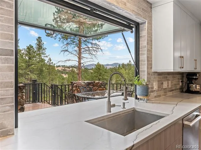 571 Sundown Lane Evergreen, CO 80439