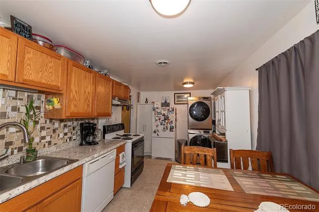 6571 Porter Way Commerce City, CO 80022