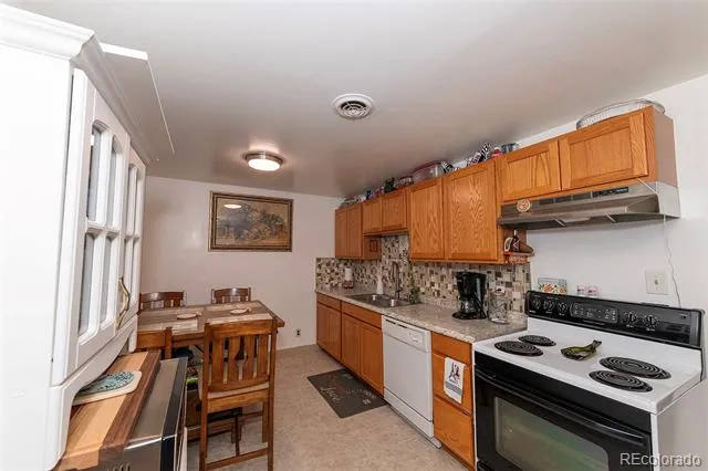 6571 Porter Way Commerce City, CO 80022