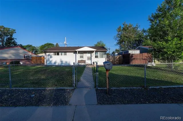 6571 Porter Way Commerce City, CO 80022