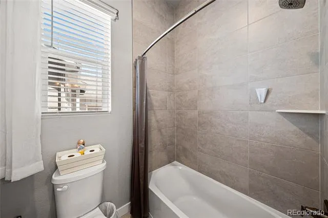 5165 Lake Terrace Lane Longmont, CO 80504