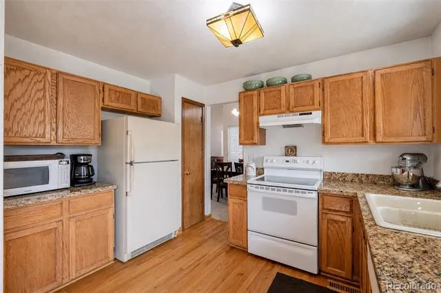10102 Telluride Street Littleton, CO 80125