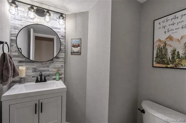 10102 Telluride Street Littleton, CO 80125