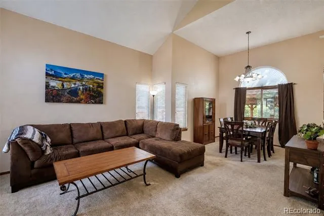 10102 Telluride Street Littleton, CO 80125