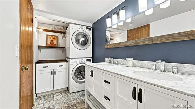 540 S Forest Street #10-103 Denver, CO 80246