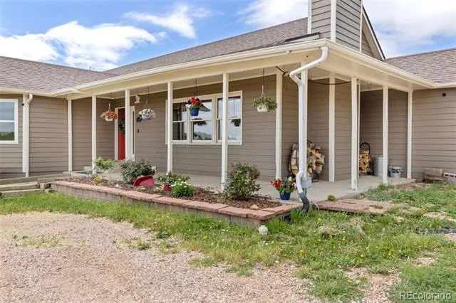 5821 W County Road 8e Berthoud, CO 80513