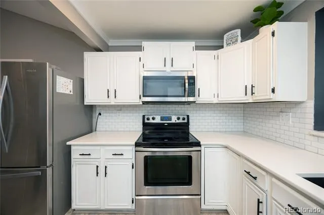 975 Tari Drive Colorado Springs, CO 80921