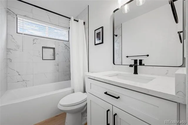 9803 Bucknell Court Highlands Ranch, CO 80129