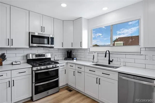 9803 Bucknell Court Highlands Ranch, CO 80129